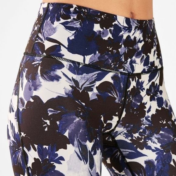 Fabletics Cashel Foldover Pureluxe Leggings - Picture 4 of 14